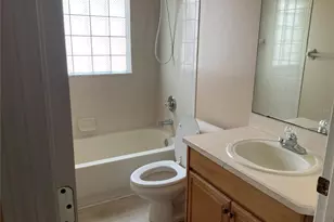 2717 Villa Dr, Valrico, FL 33596 - Photo 3