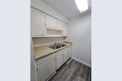 2366 Shelley Street #4, Clearwater, FL 33765 - Photo 7