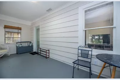 945 13th Street N, Saint Petersburg, FL 33705 - Photo 17