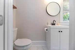 945 13th St N, Saint Petersburg, FL 33705 - Photo 31