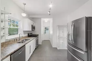 2059 Burlington Ave N, Saint Petersburg, FL 33713 - Photo 5