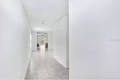 3422 Shady Sunrise Loop, Plant City, FL 33565 - Photo 3