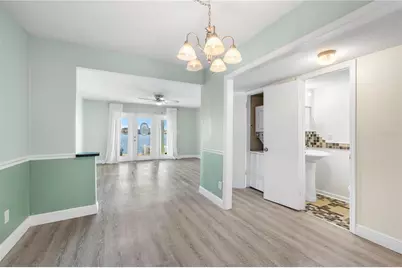 125 Pompano Drive SE, Saint Petersburg, FL 33705 - Photo 11