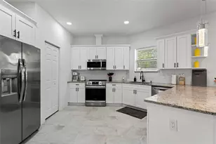 7911 N Packwood Ave, Tampa, FL 33604 - Photo 9
