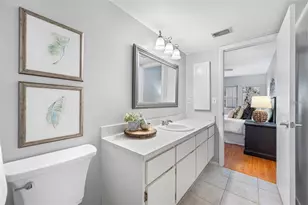 1100 E Bay Dr, Largo, FL 33770 - Photo 19