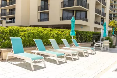 690 Island Way #1005, Clearwater Beach, FL 33767 - Photo 37