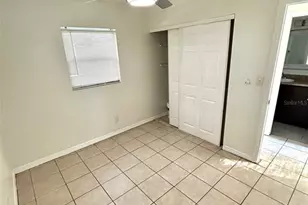 9601 N 10th St, Tampa, FL 33612 - Photo 9