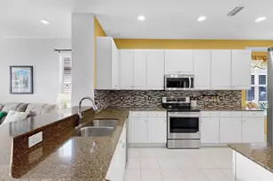 203 Oceania Ct, Apollo Beach, FL 33572 - Photo 15