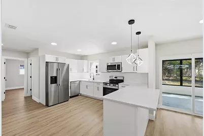 5550 5th Way S, Saint Petersburg, FL 33705 - Photo 3