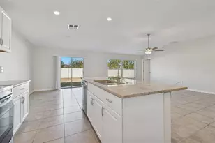 15709 Demory Point Pl, Sun City Center, FL 33573 - Photo 5