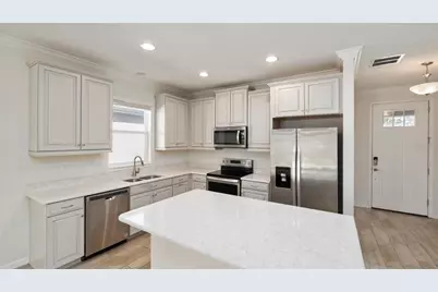 10729 Planer Picket Drive, Riverview, FL 33569 - Photo 9