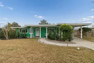 2427 Baywood Dr W, Dunedin, FL 34698 - Photo 7