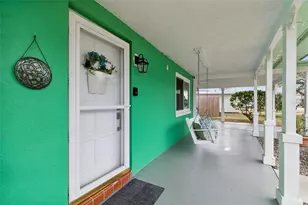 2427 Baywood Dr W, Dunedin, FL 34698 - Photo 15