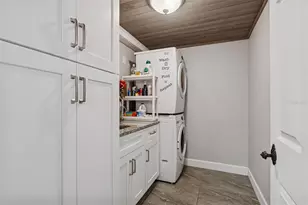 2427 Baywood Dr W, Dunedin, FL 34698 - Photo 41