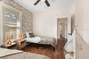 1131 10th Ave S, Saint Petersburg, FL 33705 - Photo 3