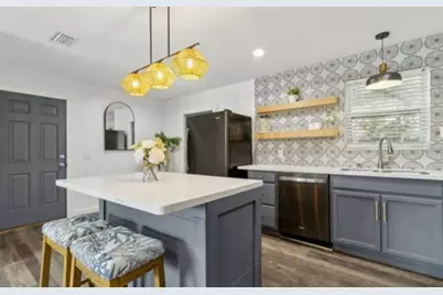 924 Division Street, Fernandina Beach, FL 32034 - Photo 7