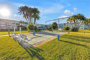 6161 Gulf Winds Dr, Saint Pete Beach, FL 33706 - Photo 27