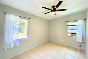 5209 10th Ave S, Gulfport, FL 33707 - Photo 15