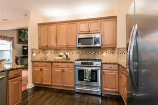 135 17th Ave N, Saint Petersburg, FL 33704 - Photo 9