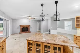 5304 Rosecrest Cir, Tampa, FL 33617 - Photo 5