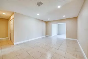 4017 Braesgate Ln, Tampa, FL 33624 - Photo 21