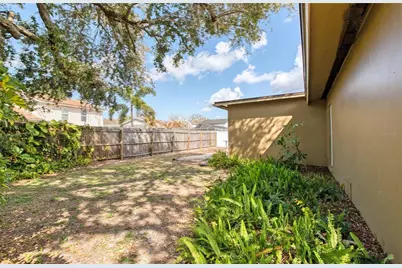 4017 Braesgate Lane, Tampa, FL 33624 - Photo 47