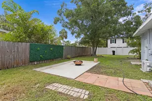 4300 Maple St NE, Saint Petersburg, FL 33703 - Photo 27
