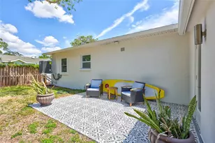 4321 Sunrise Dr S, Saint Petersburg, FL 33705 - Photo 29