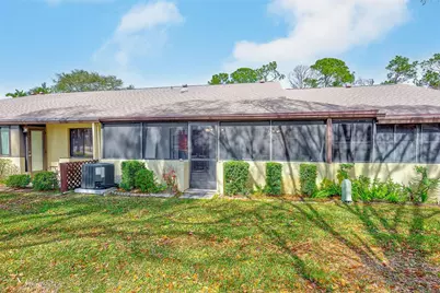 1207 13th Circle SE #7, Largo, FL 33771 - Photo 3