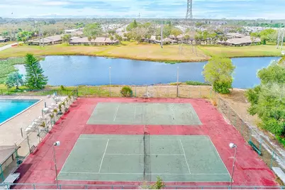 1207 13th Circle SE #7, Largo, FL 33771 - Photo 9