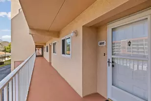 9461 Harbor Greens Way, Seminole, FL 33776 - Photo 25