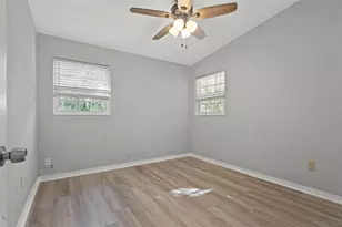 412 Berwick Ave, Temple Terrace, FL 33617 - Photo 21