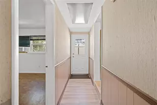 412 Berwick Ave, Temple Terrace, FL 33617 - Photo 27