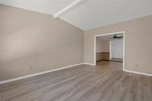 412 Berwick Ave, Temple Terrace, FL 33617 - Photo 9