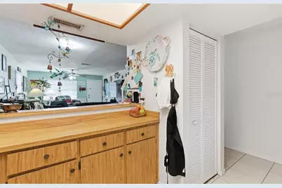 5646 59th Way N, Saint Petersburg, FL 33709 - Photo 9