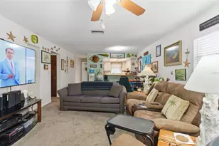 5646 59th Way N, Saint Petersburg, FL 33709 - Photo 5