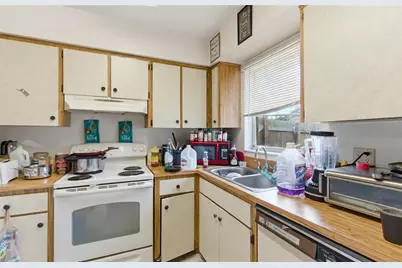 5690 59th Way N, Saint Petersburg, FL 33709 - Photo 11