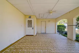2101 Hailstone Cir, Sun City Center, FL 33573 - Photo 31