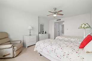 5200 Brittany Dr S, Saint Petersburg, FL 33715 - Photo 35