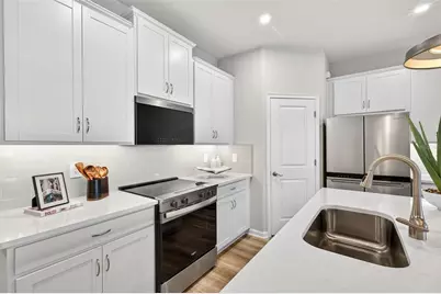 9159 Aurelia Avenue, Parrish, FL 34219 - Photo 5