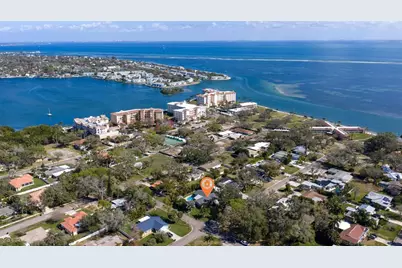 153 58th Avenue S, Saint Petersburg, FL 33705 - Photo 43