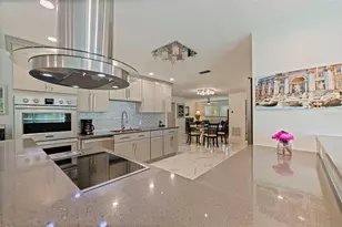 153 58th Ave S, Saint Petersburg, FL 33705 - Photo 13