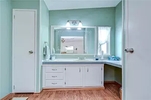 35203 Makenzie St, Zephyrhills, FL 33541 - Photo 45