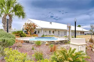 35203 Makenzie St, Zephyrhills, FL 33541 - Photo 31