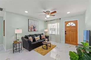 439 E Boyer St, Tarpon Springs, FL 34689 - Photo 5