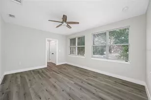 6910 Dartmouth Ave N, Saint Petersburg, FL 33710 - Photo 21