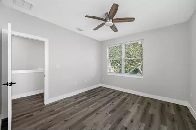 6910 Dartmouth Avenue N, Saint Petersburg, FL 33710 - Photo 29