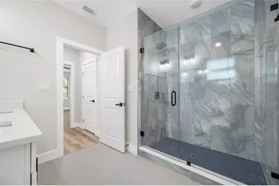 6910 Dartmouth Avenue N, Saint Petersburg, FL 33710 - Photo 19