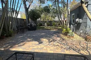 447 28th Ave N, Saint Petersburg, FL 33704 - Photo 3