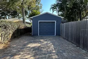 447 28th Ave N, Saint Petersburg, FL 33704 - Photo 7